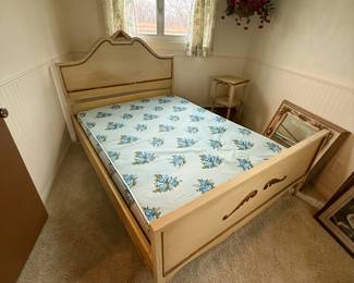 Regency Twin Bed