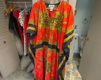 Vintage Womens Clothing