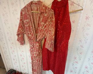 Vintage Womens Clothing
