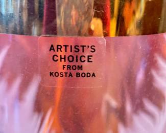 Identification sticker on vase~