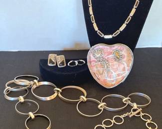 Brighton, Kenneth Cole, Napier