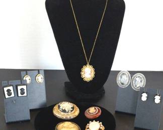 Cameos Bercona Watch, Florenza Whiting Davis