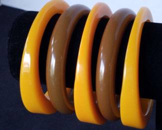 Butterscotch Pea Green Bakelite Bangles