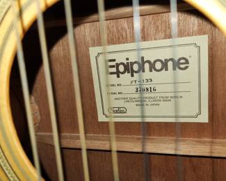 Vintage Epiphone FT-133 guitar, great condition, with case
