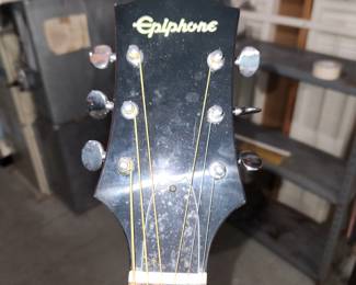 Vintage Epiphone FT-133 guitar, great condition, with case