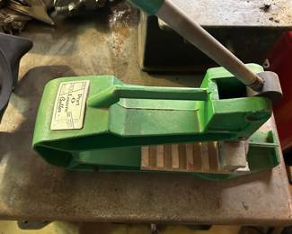 Port O Louvre Cutter