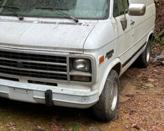 Chevy Work Van G Series. Fires up and no warning lights.