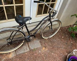 Antique and Vintage Bikes / Bicycles. Shelby, Western Flyer and Schwinn Brands.