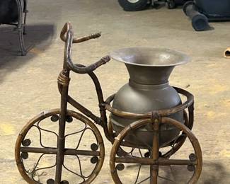 Great selection of vintage and collectibles.