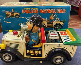 Battery Operated Police Patrol Car in Original Box (Battery Case had Batteries Stored)