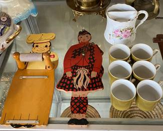 Vintage Kitchenware and Decor