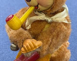 Pipe Smoking Battery Operated Shoeshine Bear (Battery Case had Batteries Left)