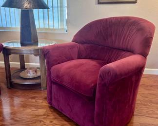 Red velvet armchairs (set of 2)