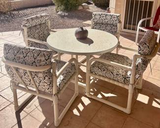 Outdoor patio set