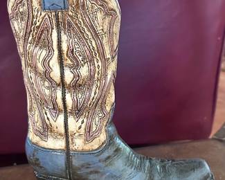 decorative cowboy boot sculpture
