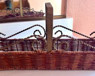 Decorative basket