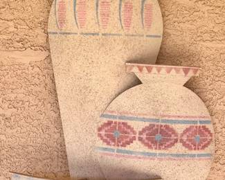 Hanging metal designed pottery decor