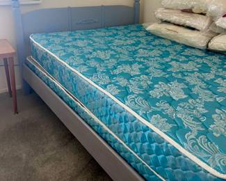 blue queen mattress