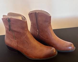 Women's boots