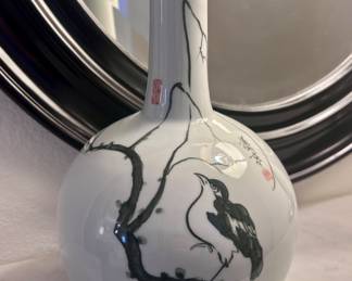 Vintage Japanese bird vase