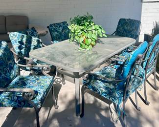 Outdoor patio table set