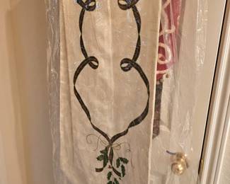 table runners for every season