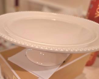 elegant cake plate