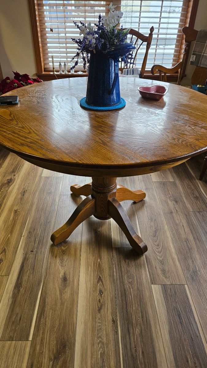 Round Kitchen Table