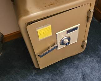 Safe w/combo