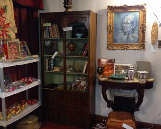 Items Located In The Dining Room