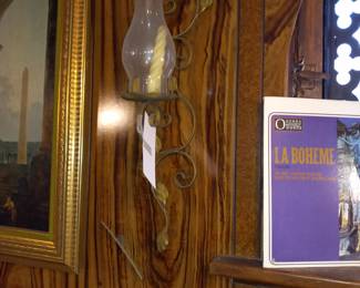 Items Located In The Dining Room