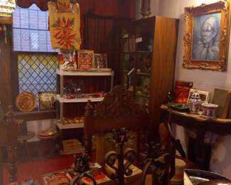 Items Located In The Dining Room