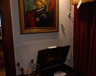 Items Located In The Dining Room