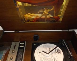 Items Located In The Dining Room