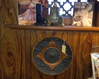 Items Located In The Dining Room