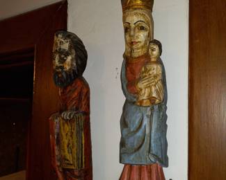 Items Located In The Dining Room