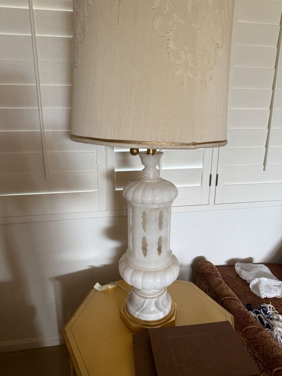 Alibaster lamp - mid century 