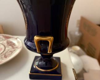 Trenton Pottery vase jury