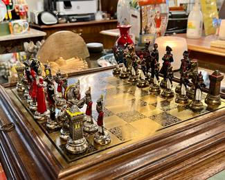 IILA Chess Set Made in Italy, metal hand painted depicting The Battle of Waterloo