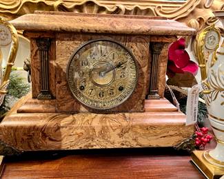 Antique Seth Thomas Mantle Clock 