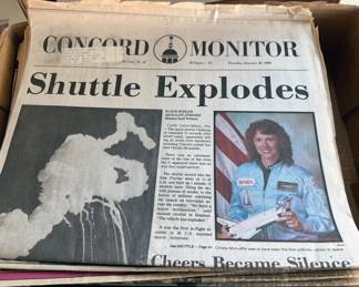 Challenger Space Shuttle disaster/Christa McAuliffe newspaper articles + magazines