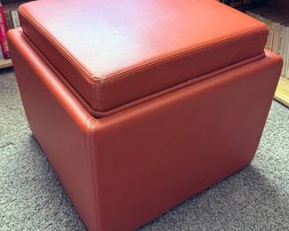 Ottoman/footrest with storage