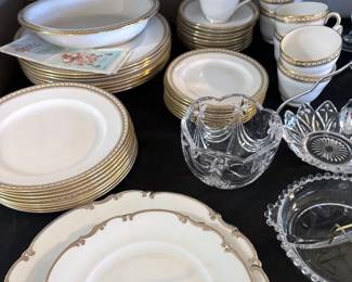 Spode “Golden Bracelet” dishware with dinner, salad + dessert plates, cups + saucers