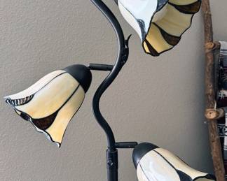Floor lamp