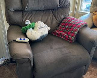 Armchair recliner