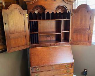 BEAUTIFUL ANTIQUE SECRETARY DECK