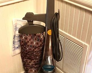 EXCELLENT BARELY USED KIRBY VACUUM 