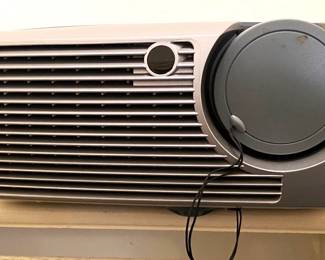 INFOCUS TELEVISION PROJECTOR
