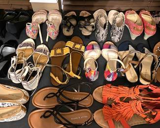 LADIES HIGH END SHOES SIZE 9.5 TO 10