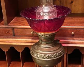 AWESOME ANTIQUE CRANBERRY LAMP.